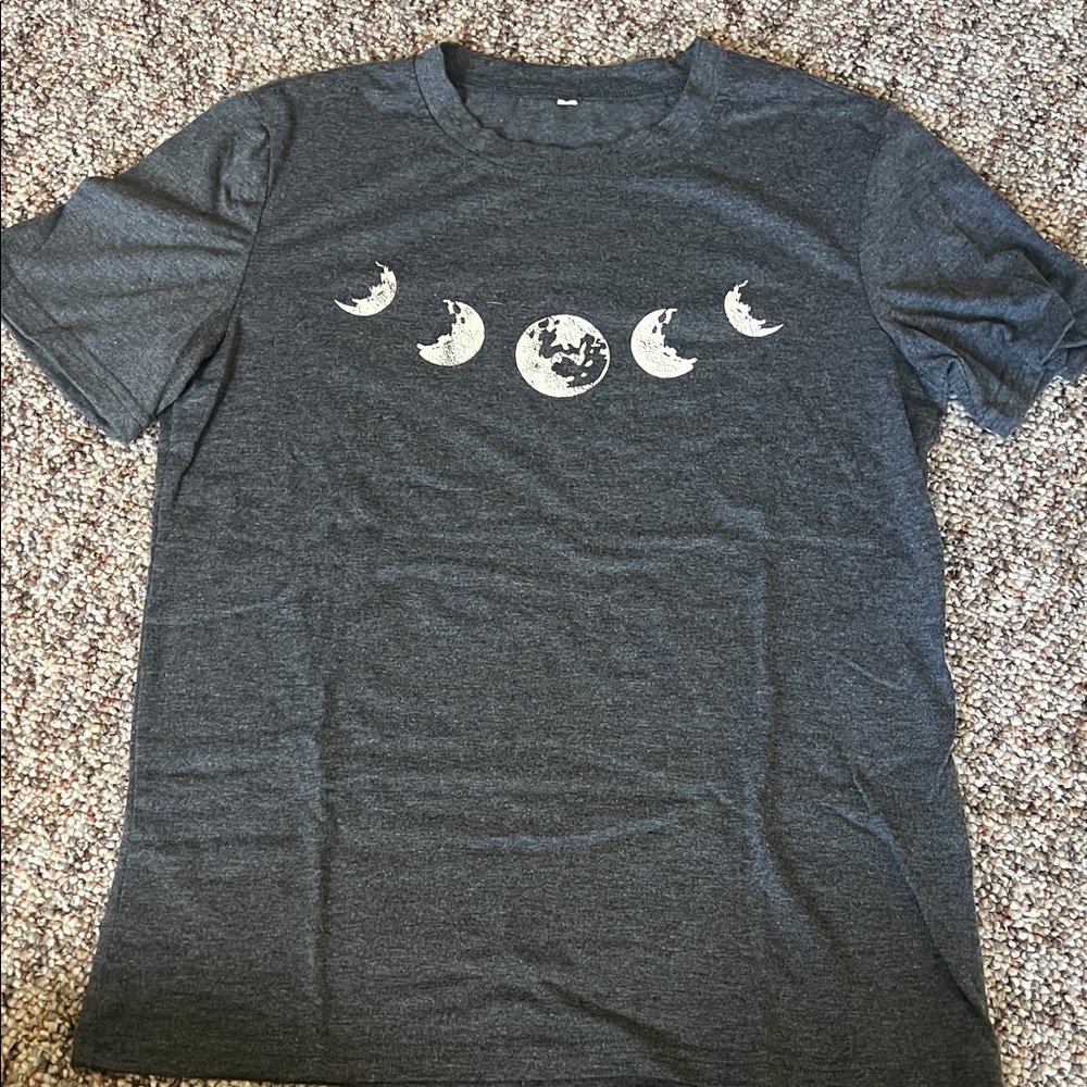 SHEIN Charcoal Lunar Graphic Tee